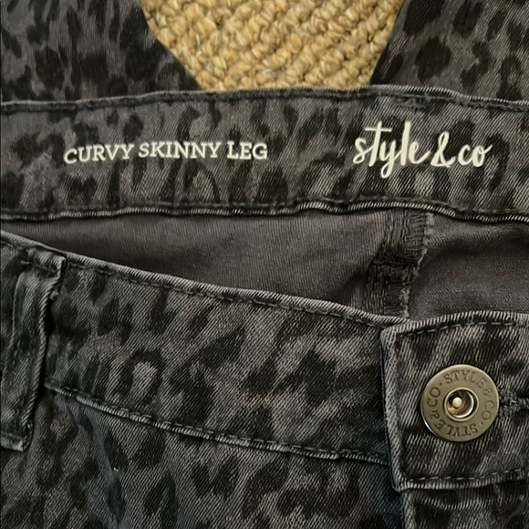 Style & Co. Women's Skinny Jeans - Black Leopard Print - Picture 2 of 7